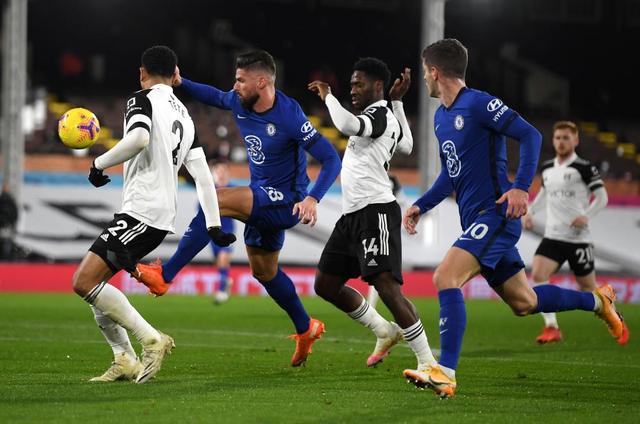 拉眼角引发争议的全北助教宣布辞职，此前因种族歧视被判禁赛5场