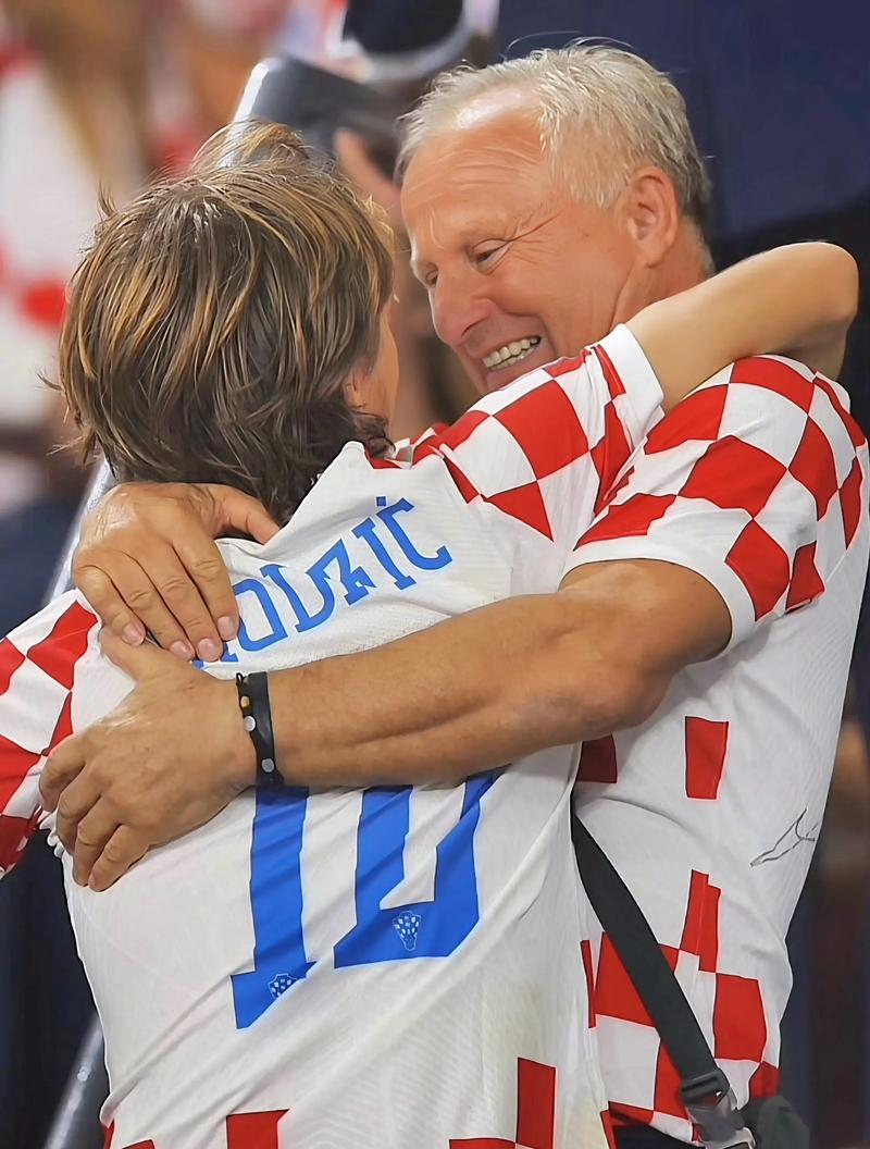 对手彻底被压着打