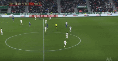 TAA再遭伤情打击2025报销：后防问题困扰阿隆索，解决不好就下课